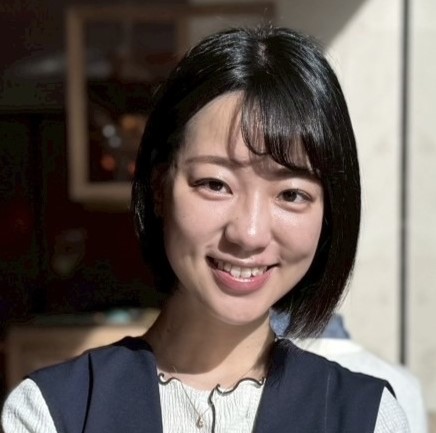 比佐　加奈子